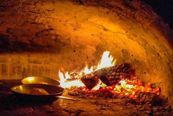 Guide To Wood Burning Pizza Ovens And Fornos Guide To Wood Burning Pizza Ovens And Fornos