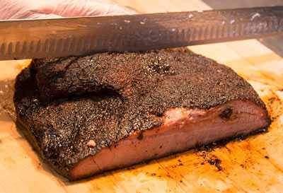 Fotos von Brisket Slicing technique