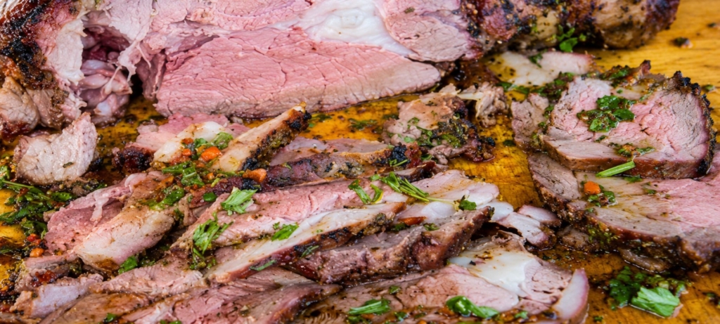 sliced lamb leg
