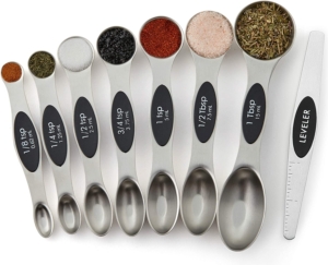 measuring spoons