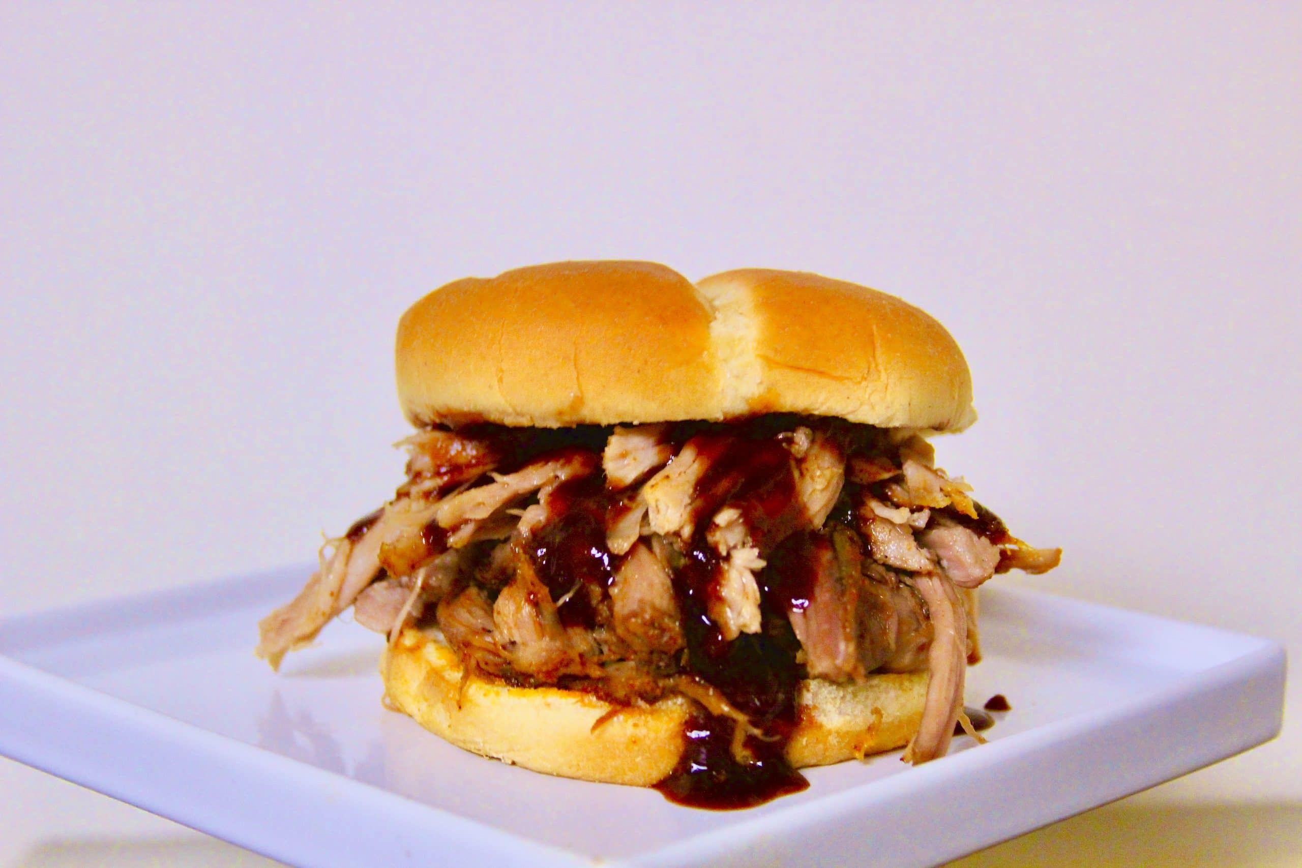 Slow cooker pulled pork sandwich with barbecue sauce