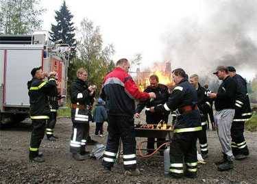 firemen lunch break