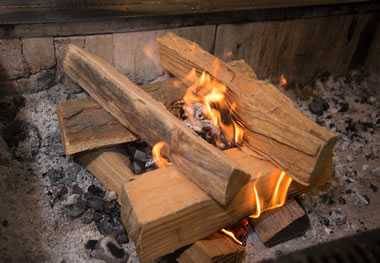 Firewood For Sale - Wood For Fireplaces - Smokers - BBQ - Restaurants