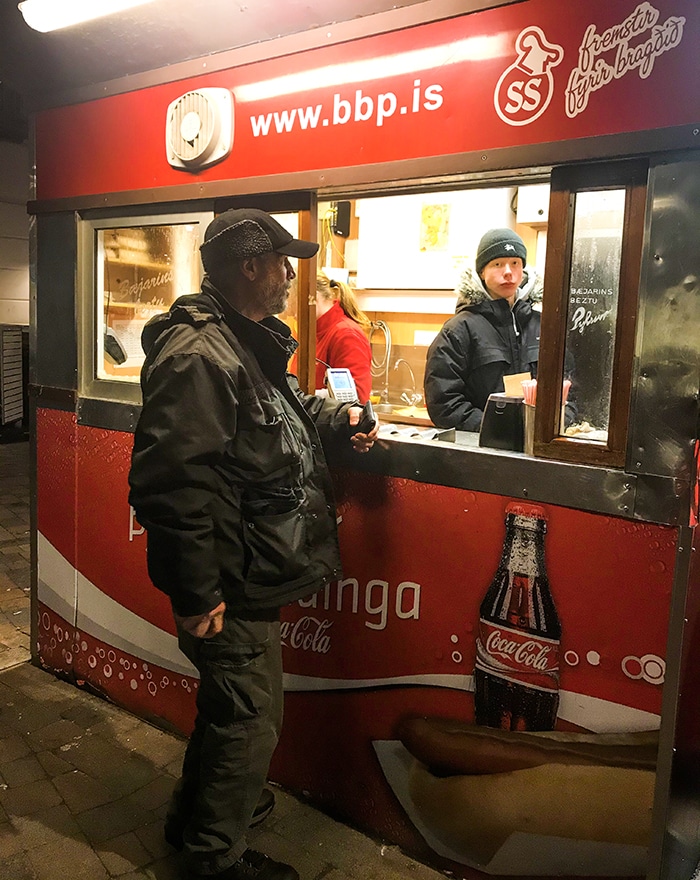 icelandic hot dog booth