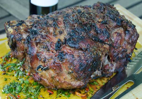 Roasted leg of lamb