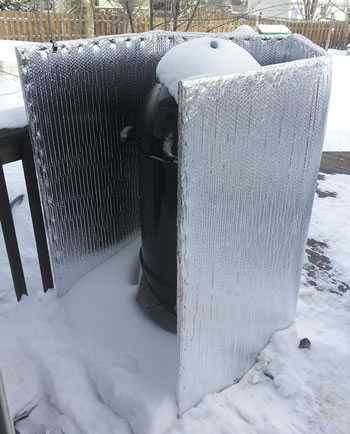 smoker insulated with plywood and flexible insulation