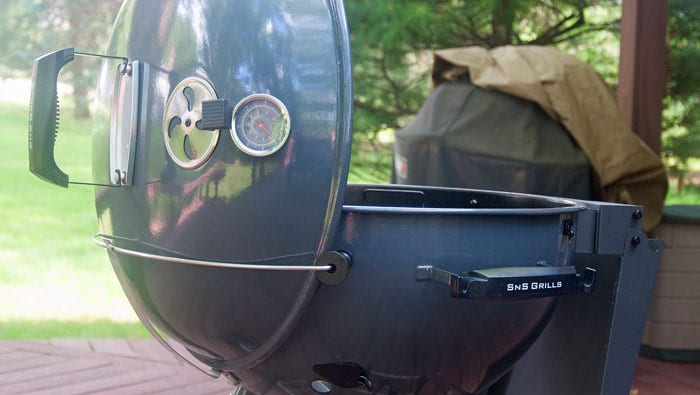 Slow 'N Sear Kettle Grill Review - Complete Carnivore