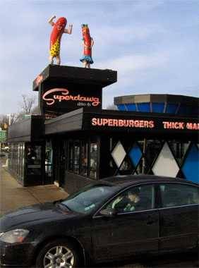 Superdawg Drive-in