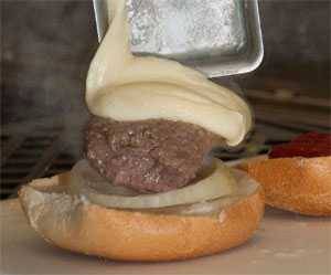 steamed cheeseburger