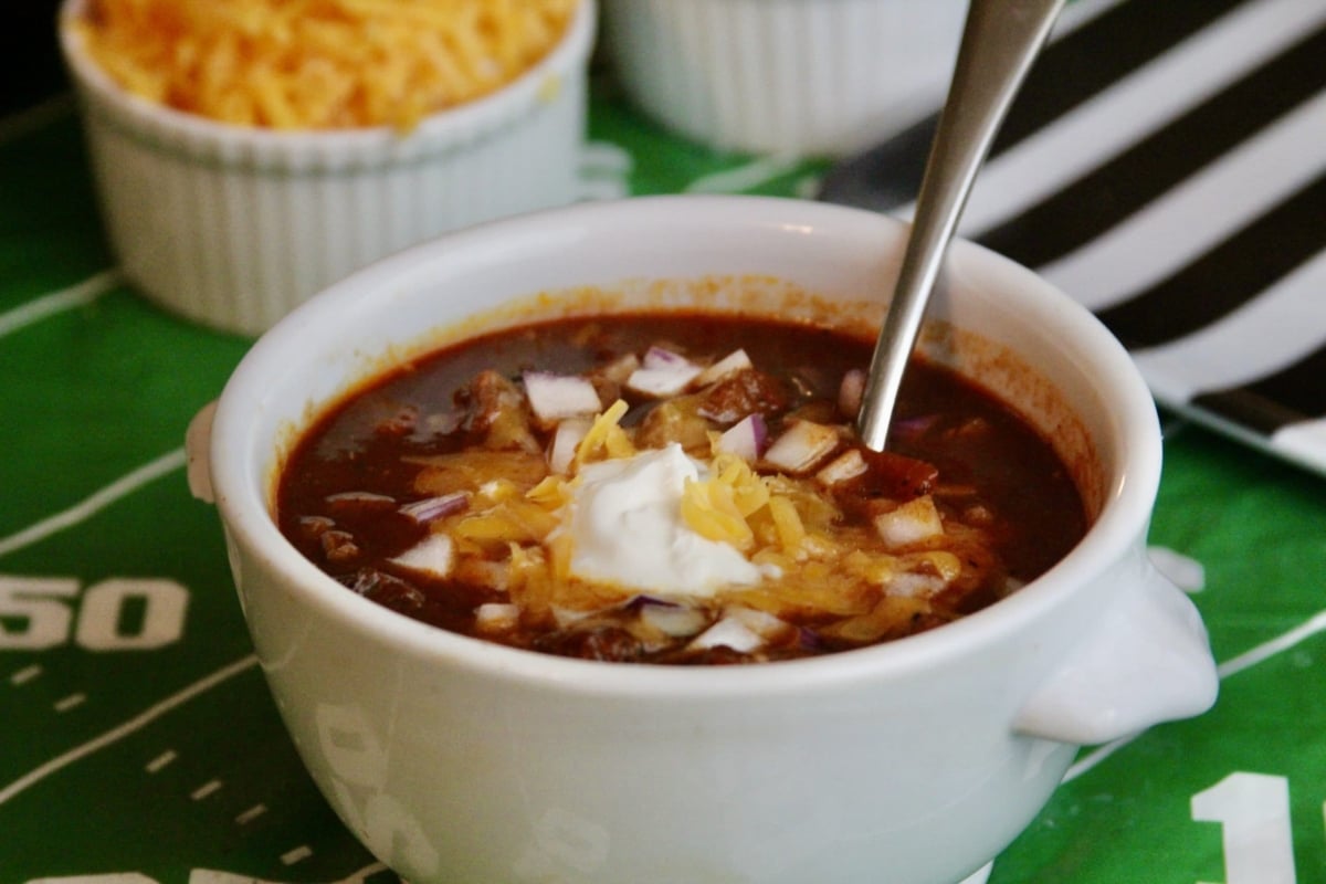 Ground beef chili in bowl