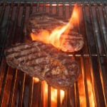 Weber Genesis II SX-335 steak