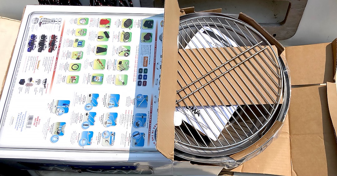 Magma Party Size Marine Kettle Gas Grill Reviewed And Rated