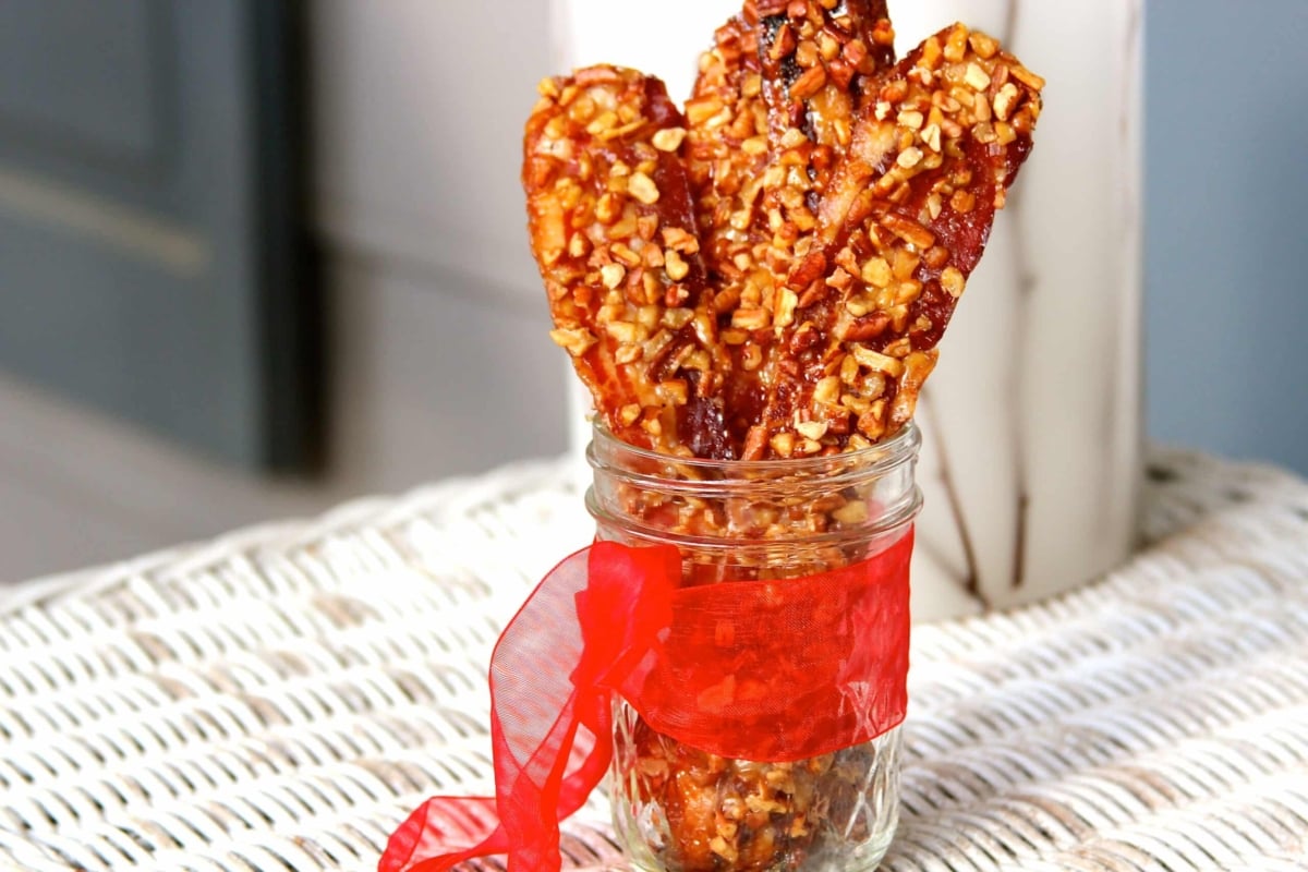 praline bacon in a mason jar