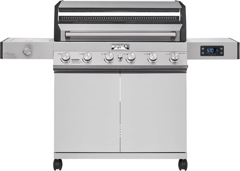 Monument Denali 605 Pro Smart Gas Grill
