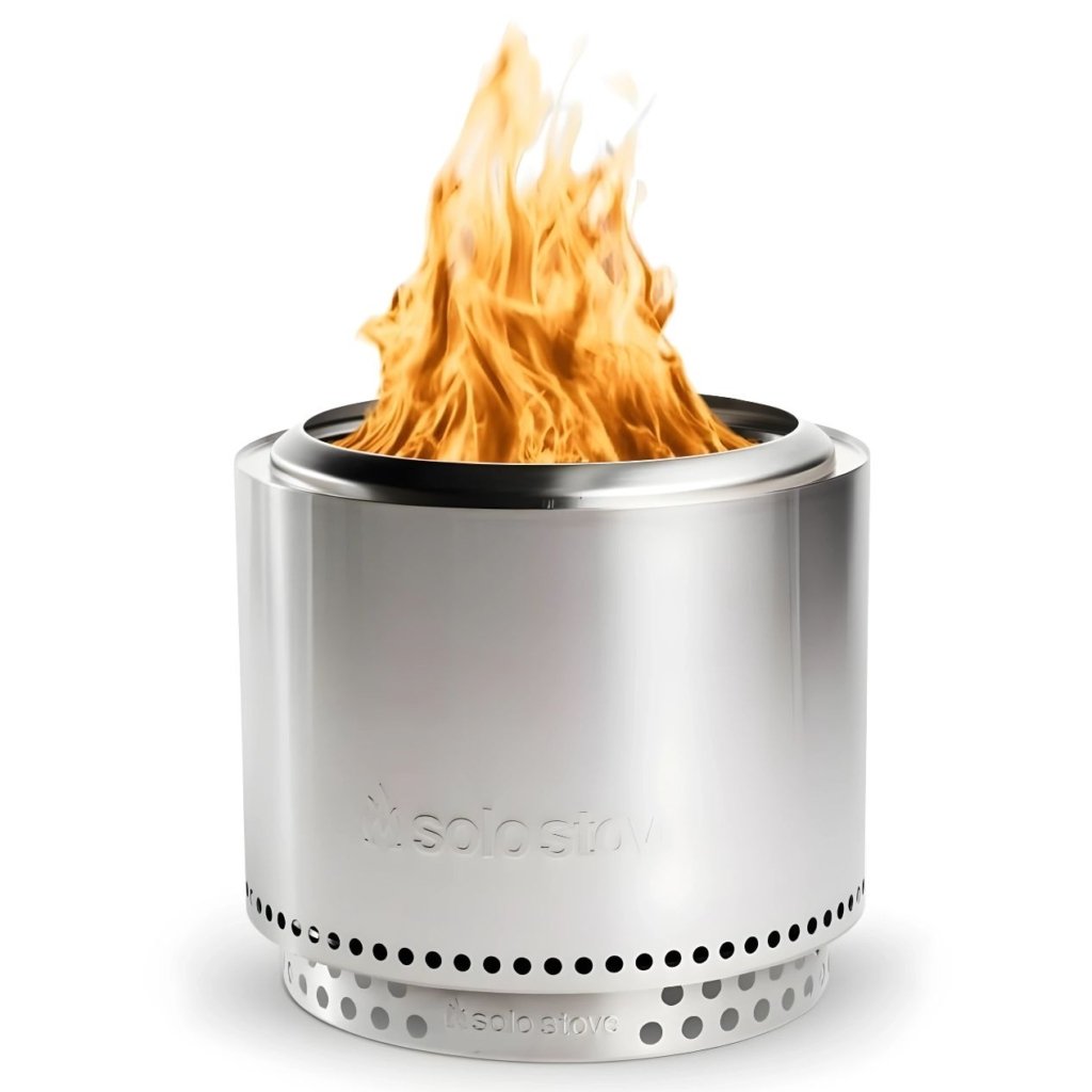 Solo Bonfire 2.0 firepit with flames