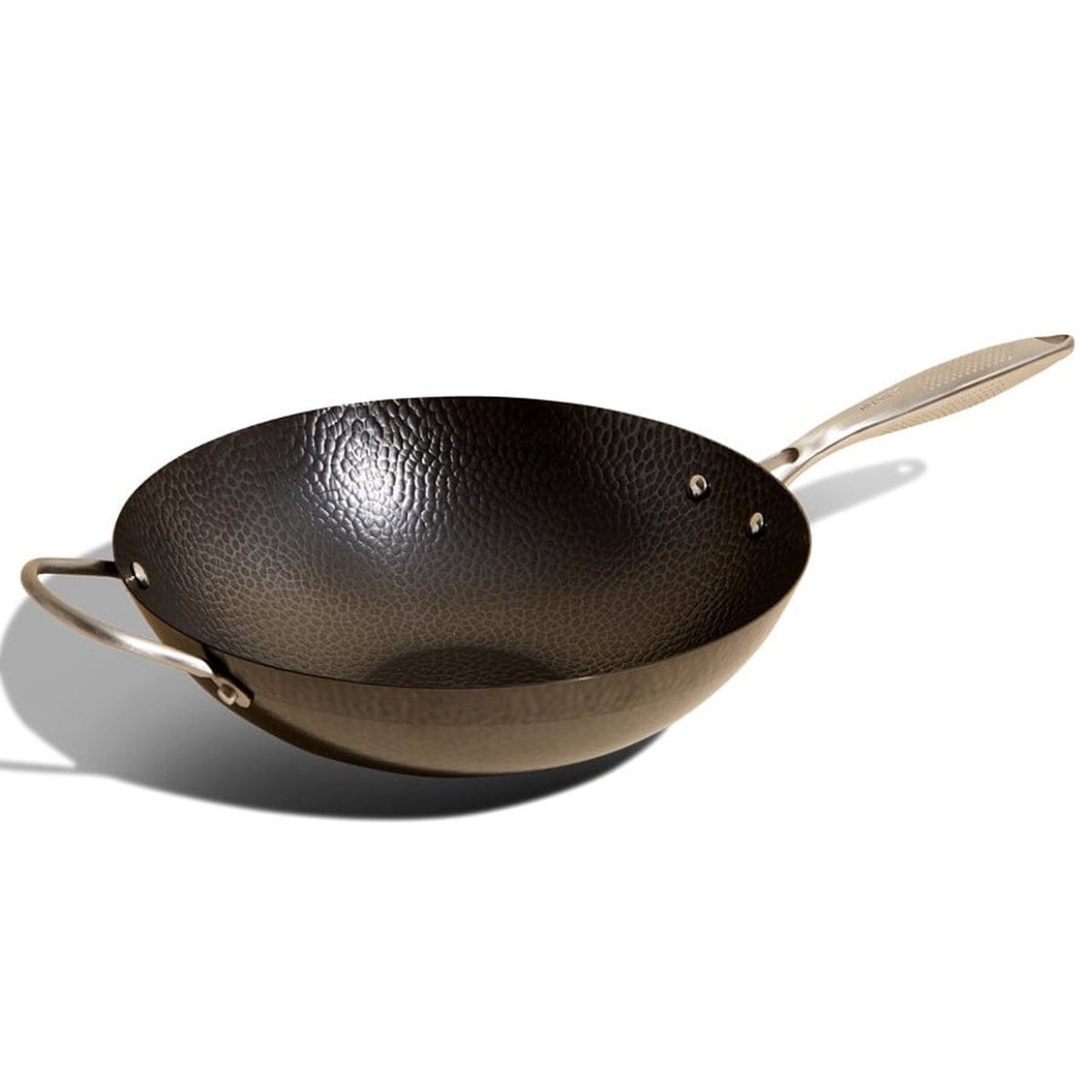 carbon steel hammered wok with handle and helper handle.