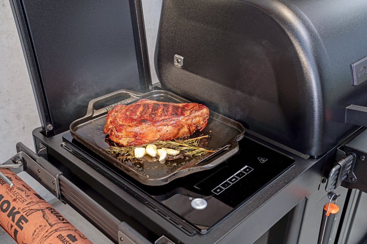 Traeger Woodridge Elite side burner