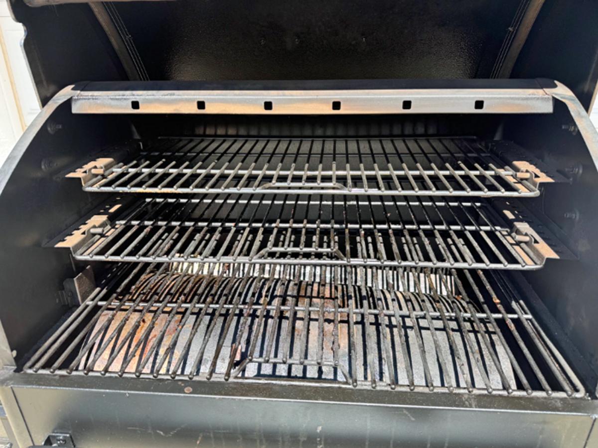 Pit Boss Navigator 1300 cooking grates
