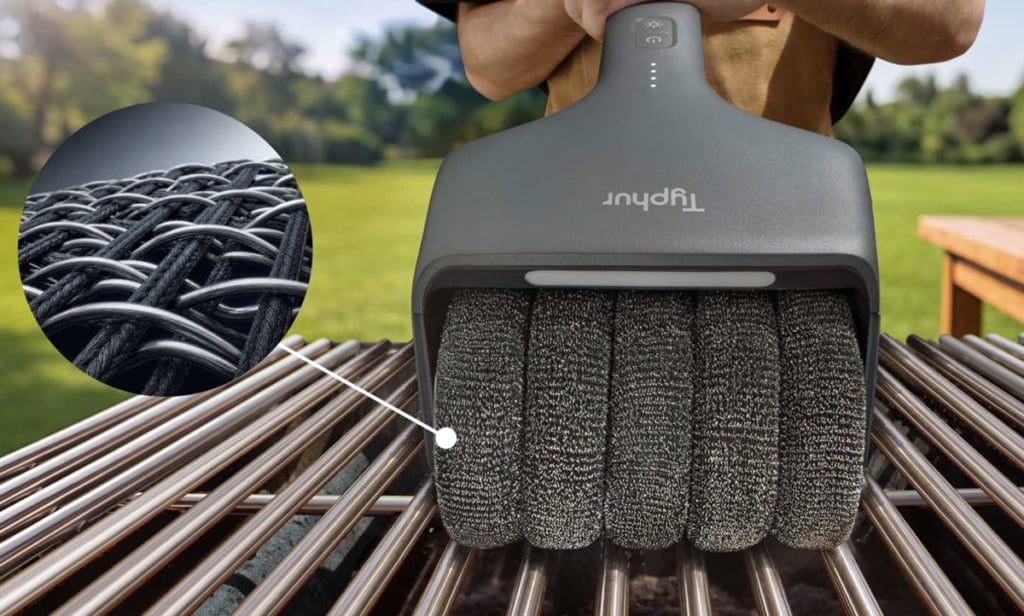 Typhur Brush Bot Roller