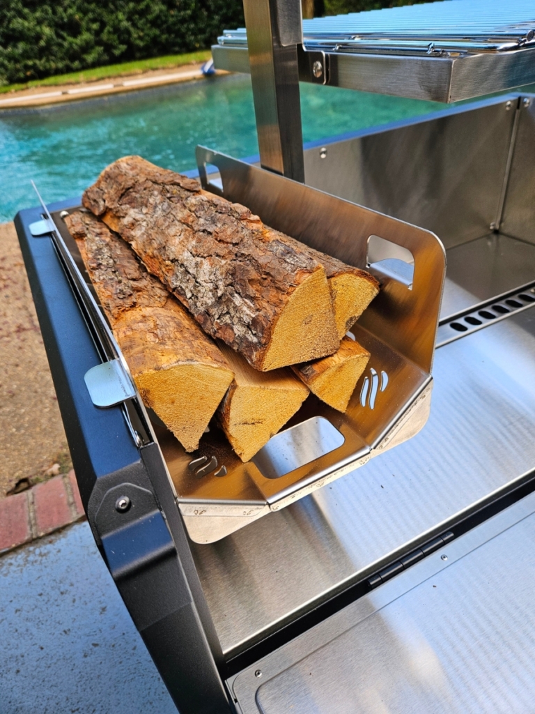 Wood in the brasero